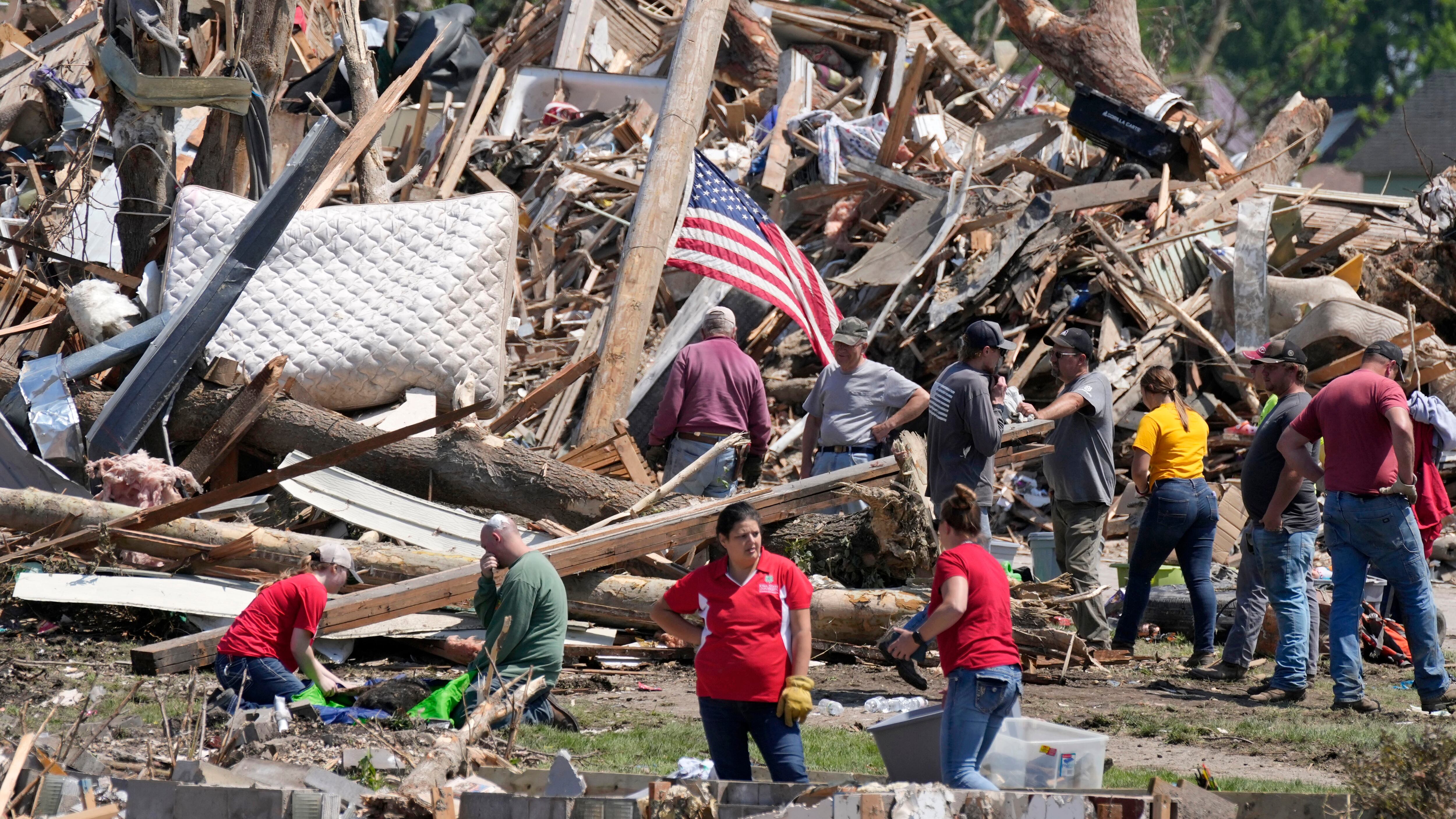 Jackson woman headed to Southwest Iowa to help with storm recovery efforts - Vimarsana News