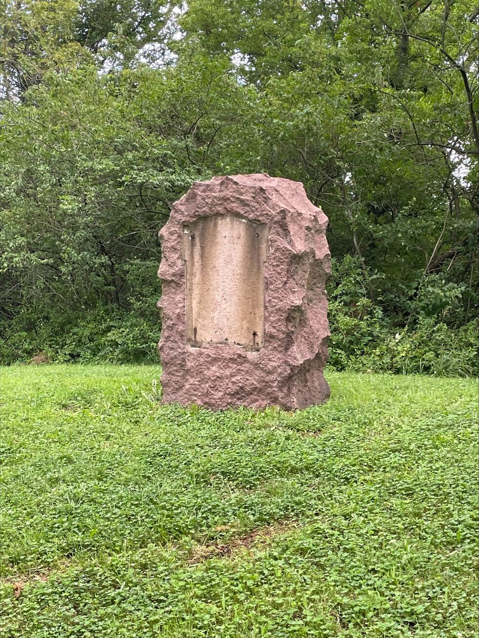 A memorial plaque honoring World War II veterans was stolen from Jefferson Barracks park.